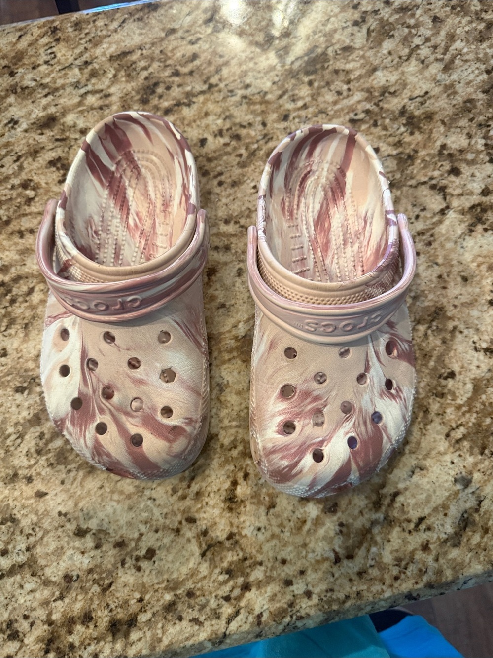CROCS Kids Marbled Pink & Cream Slip-On Clogs